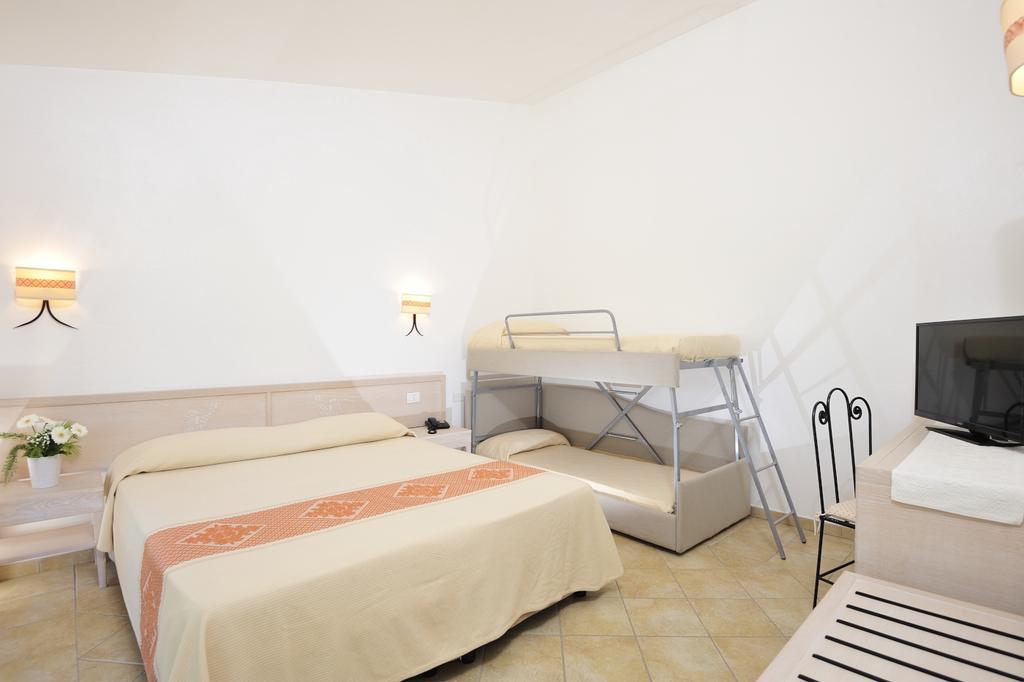 Hotel Baia Del Porto 4*